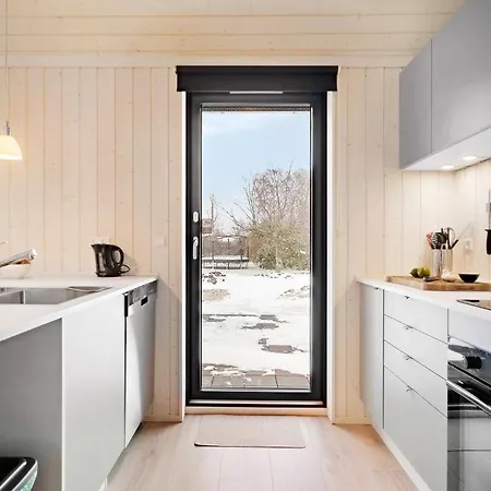 Feriehus Amazing In With Kitchen