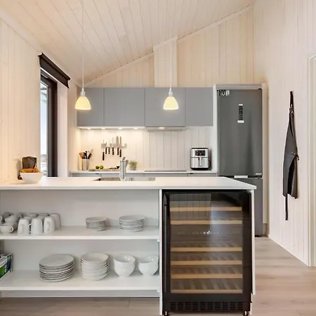 Amazing In With Kitchen